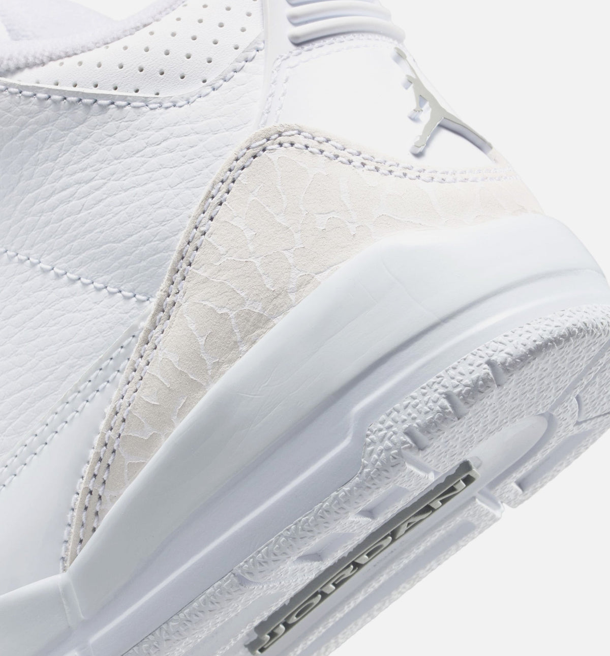 Air Jordan 3 Retro “White & Silver” Preschool Shoes
