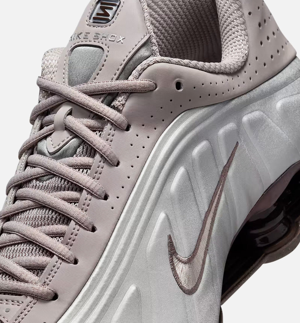 Nike Shox R4 Cave Stone & Baroque Brown Men’s Shoes