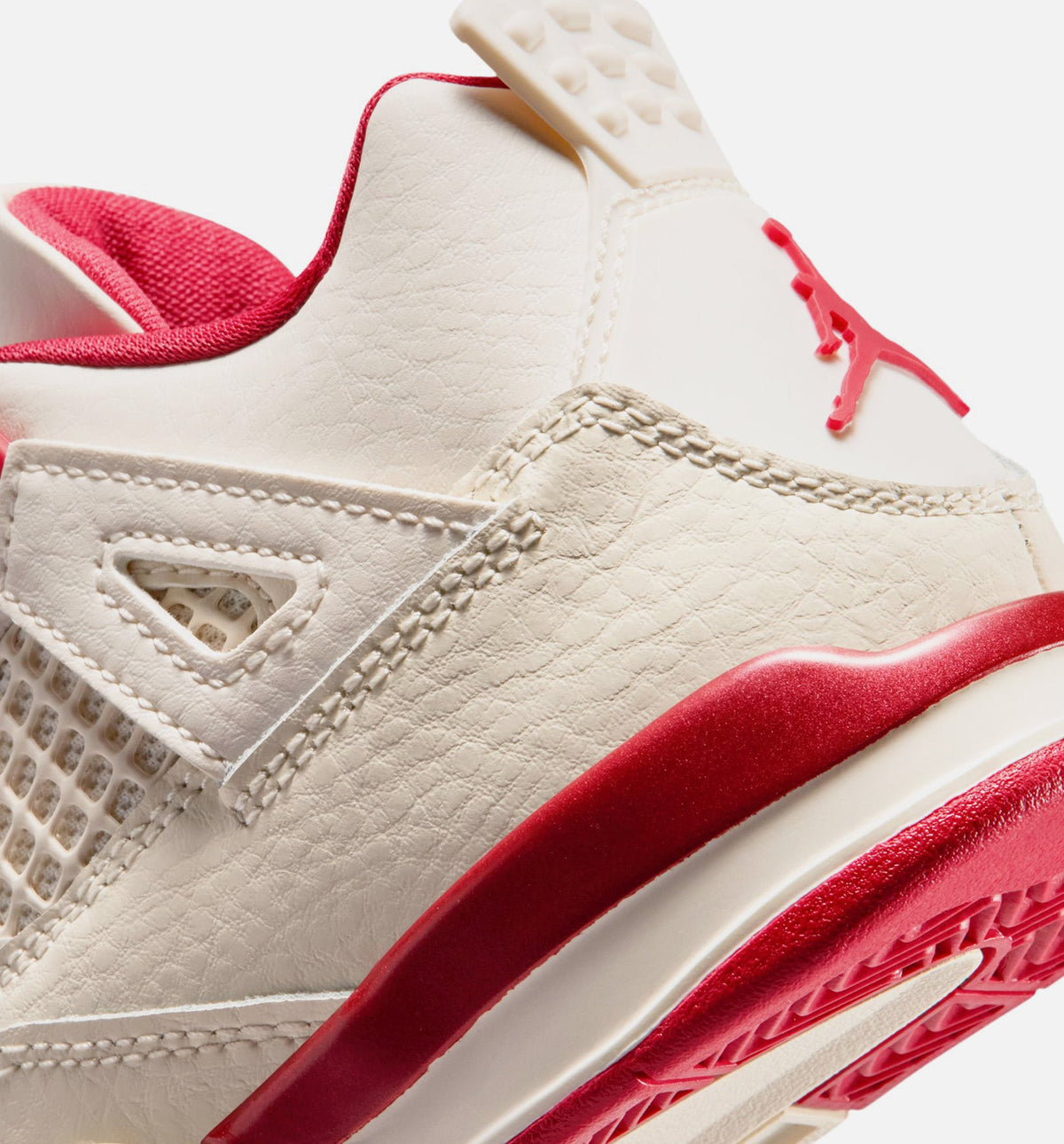 Air Jordan 4 Retro “Valentine’s Day” Preschool Shoes