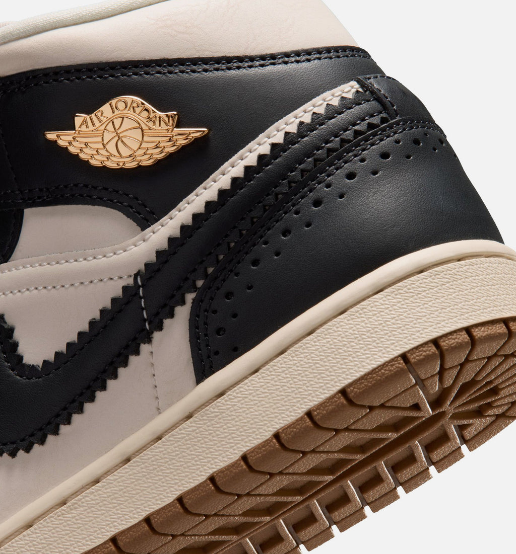 Air Jordan 1 Mid SE “Off-Noir” Women’s Shoes
