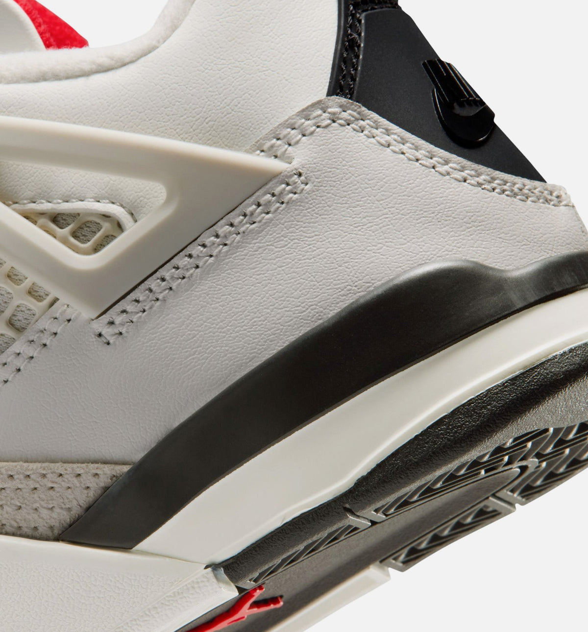 Air Jordan 4 Retro “Flight Club” Preschool Shoes