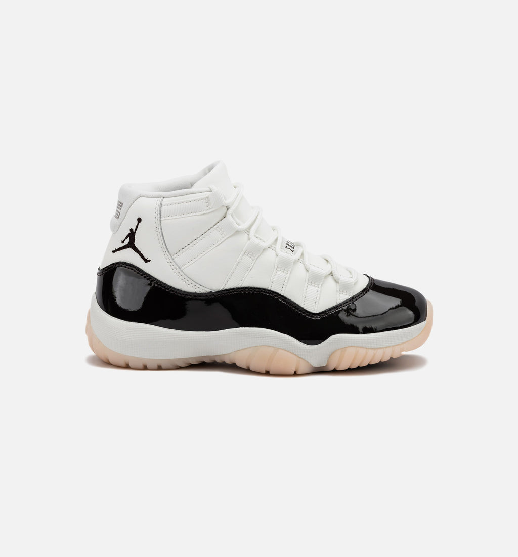 Air Jordan 11 Retro “Neapolitan” Women’s Shoes
