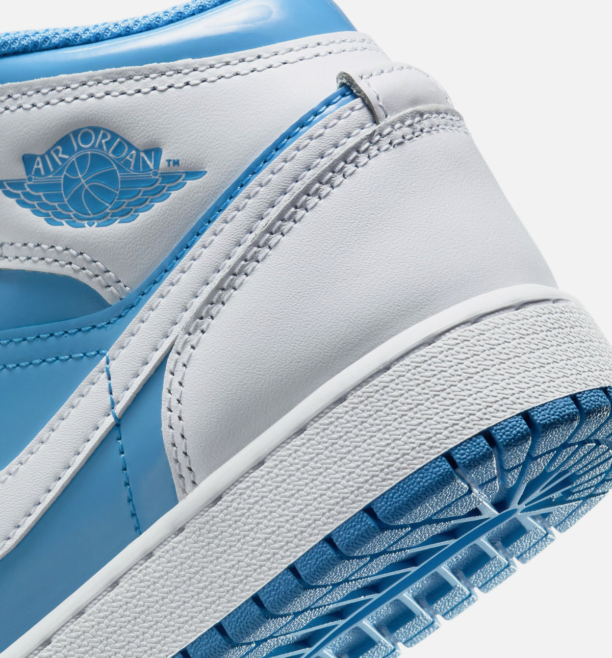 Air Jordan 1 Mid “Legend Blue” Grade School Shoes